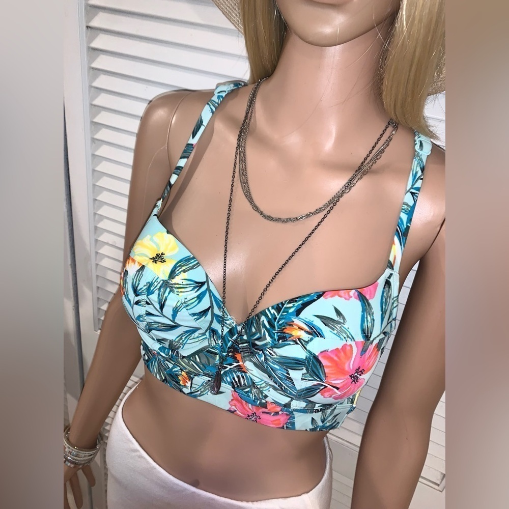 Swim by Cacique Women's Bikini Top Swimsuit Size 32C Underwire Blue Flowers - Picture 2 of 8